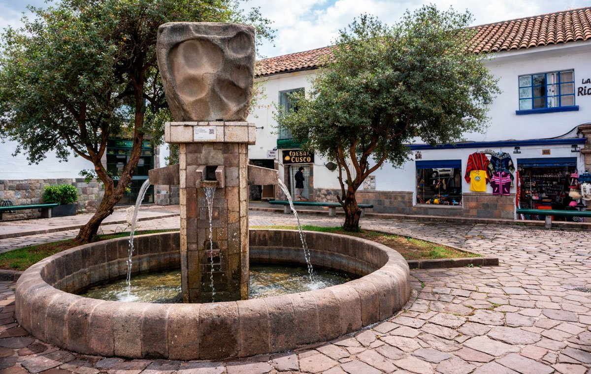 lugares-a-visitar-free-walking-tour-cusco-qoricancha templo del sol