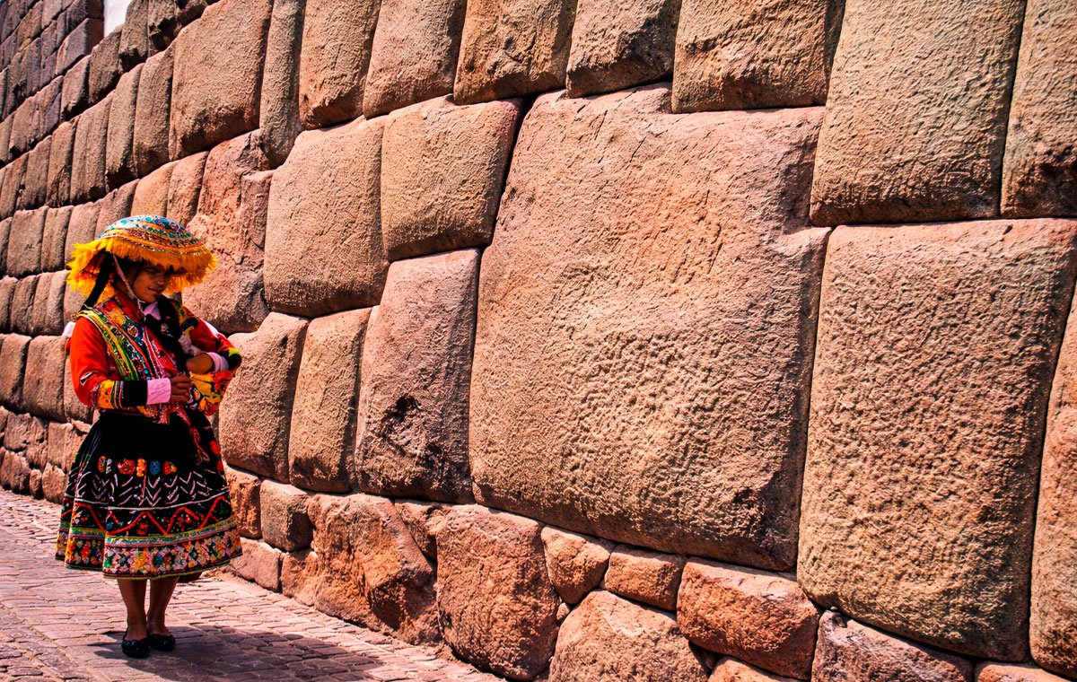 lugares-a-visitar-free-walking-tour visita la piedra de los 12 angulos